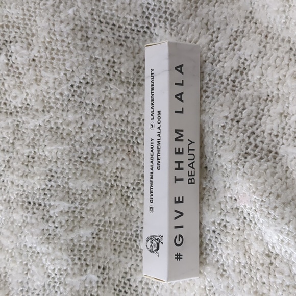 GIVE THEM LALA BEAUTY Matte Liquid Lipstick in Booty Call, 3.2g/0.11fl oz - Picture 5 of 14